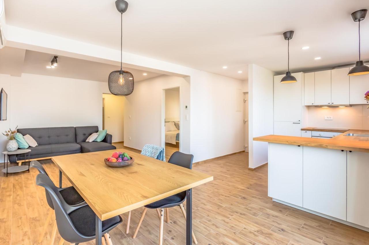 Adris Apartments Omiš Εξωτερικό φωτογραφία