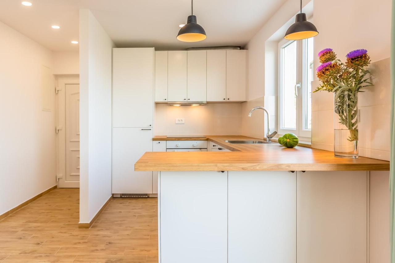 Adris Apartments Omiš Εξωτερικό φωτογραφία
