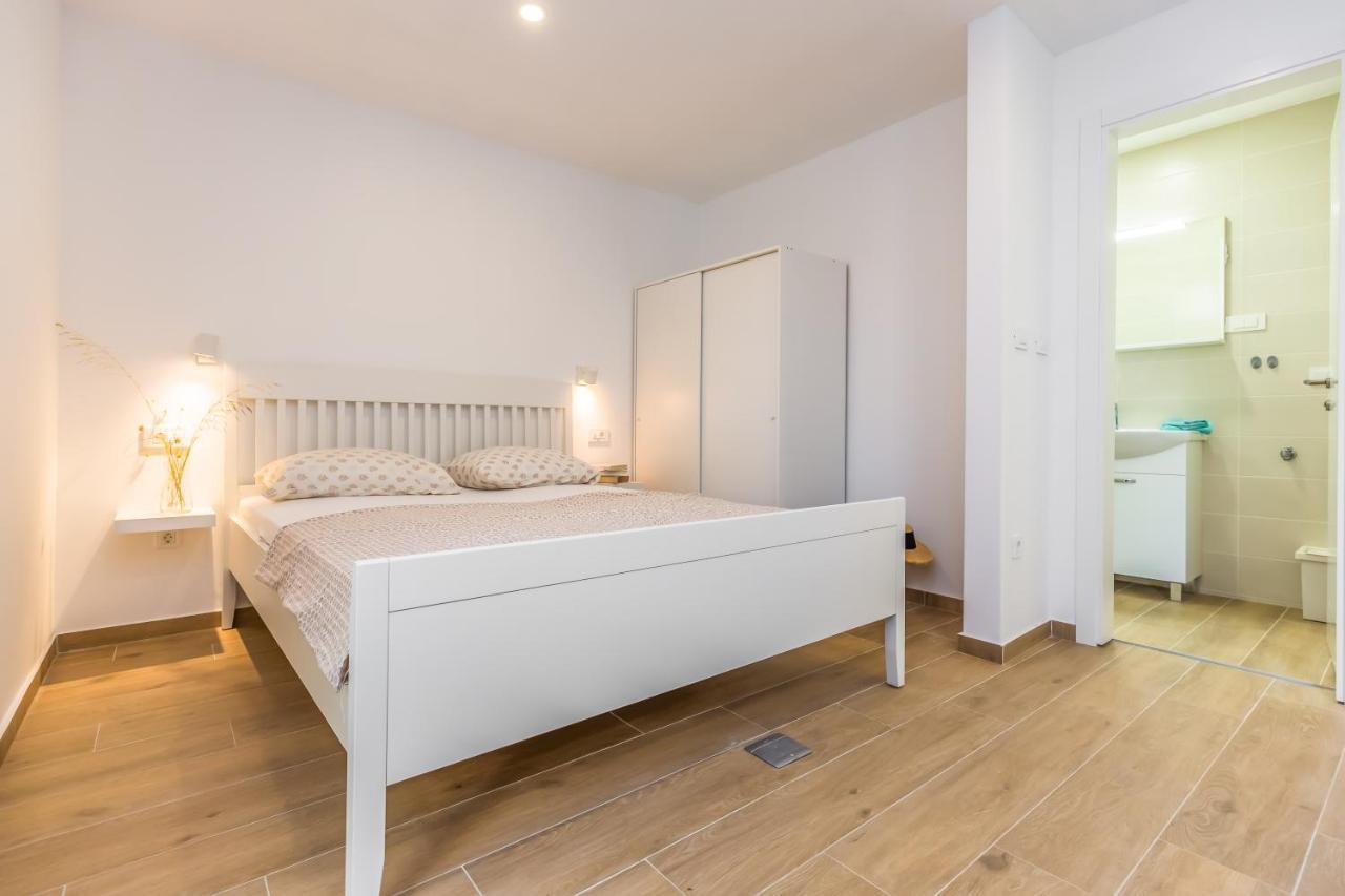 Adris Apartments Omiš Εξωτερικό φωτογραφία
