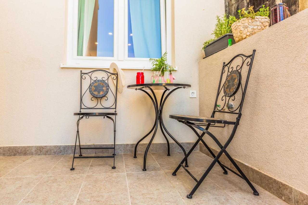 Adris Apartments Omiš Εξωτερικό φωτογραφία