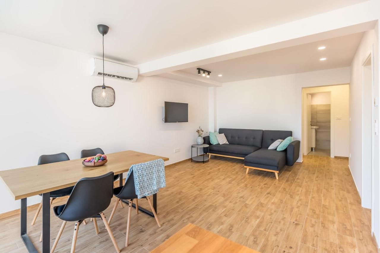 Adris Apartments Omiš Εξωτερικό φωτογραφία